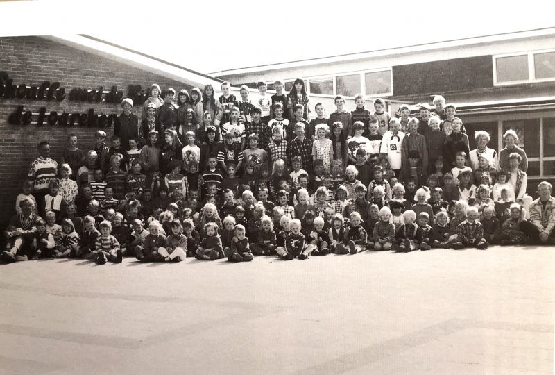 Skoalfotoos fanôf 1903